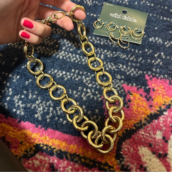 GOLD Jewelry Set - Picture 4 of 5